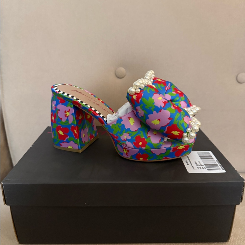 Betsey Johnson Maccie Platform Sandals
